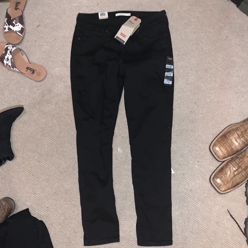 Levi’s 711 skinny